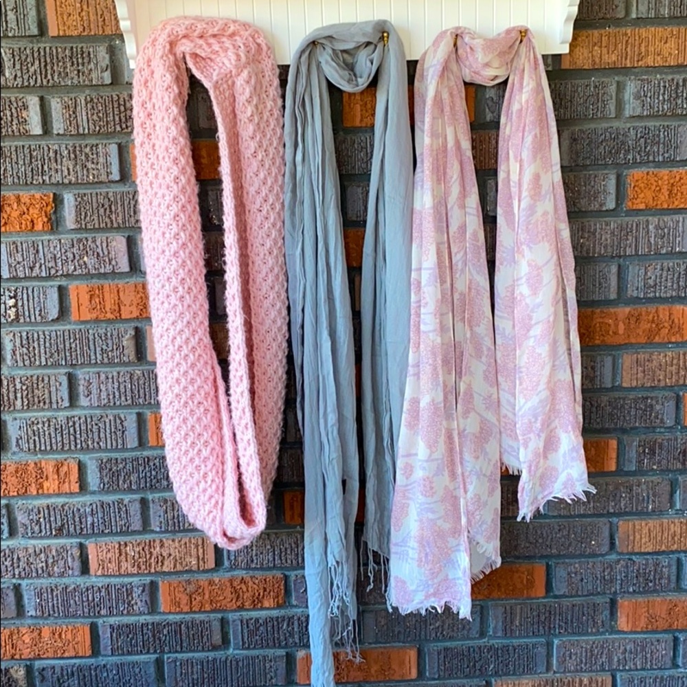 Gray and pink scarf bundle